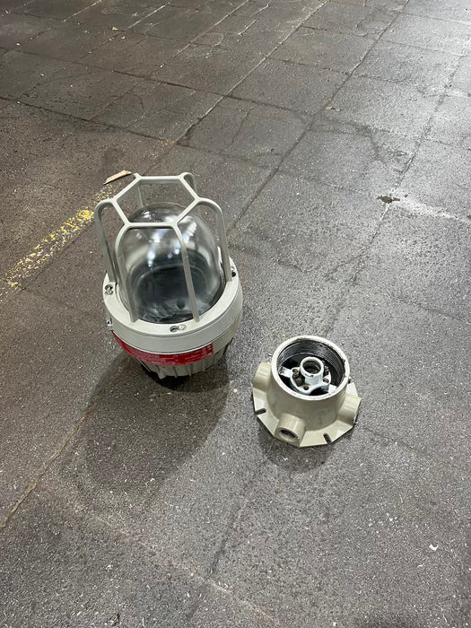 Salvaged Federal Signal 27XST Explosion-Proof Light