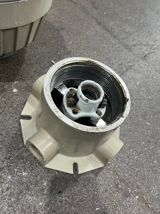 Salvaged Federal Signal 27XST Explosion-Proof Light