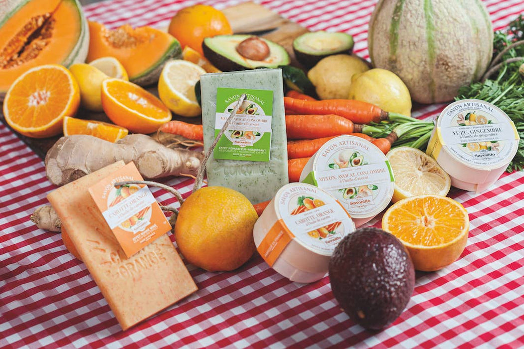 Savonitto Carrot & Orange Soap + Exfoliant in Wooden Box 100g made in Provence