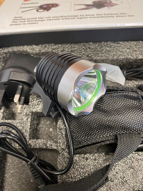 “Only a Tenner” Clarks 900 Lumens Light Black