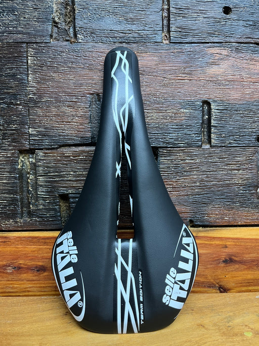 Selle Italia NOVUS L FLOW Team Edition PROF 5.0 carbon rail saddle