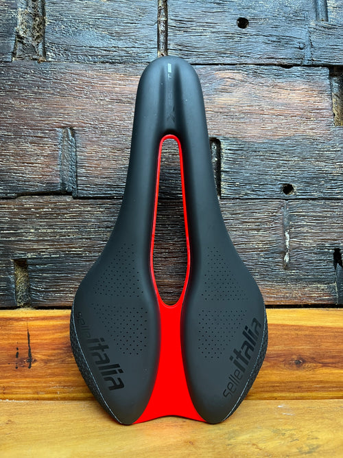 Selle Italia Novus Superflow X Boost Saddle Manganese Rails 145mm x 245mm