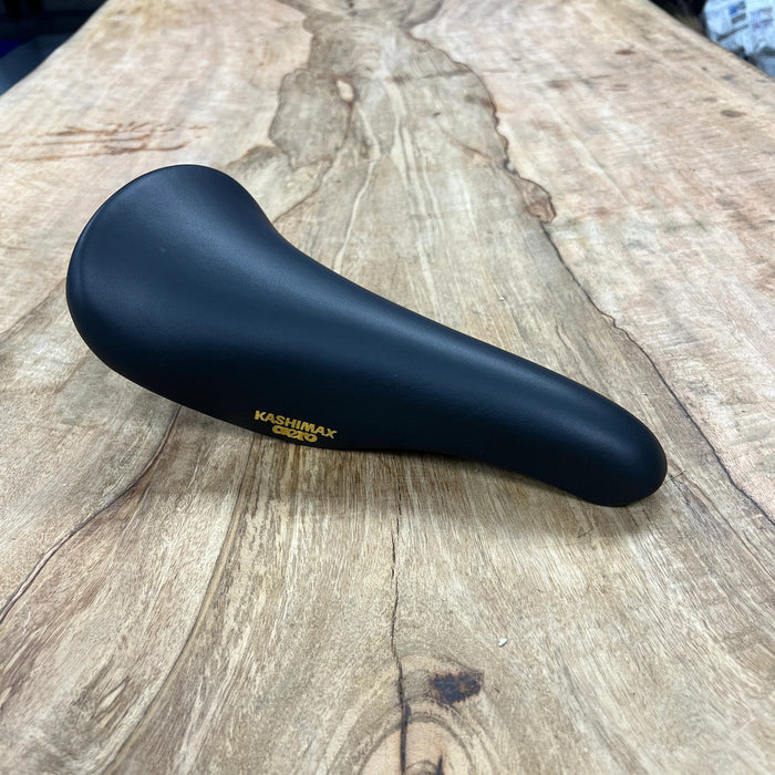 KASHIMAX Saddle AERO AX-4A Padded, Leather Black, Black Base, CP Rail