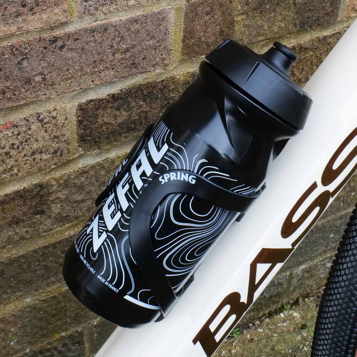 Zefal bottle and Spring cage fitted to a bicycle frame
